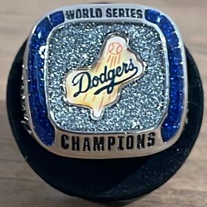 Los Angeles Dodgers Commemorative 1988 Champions Ring